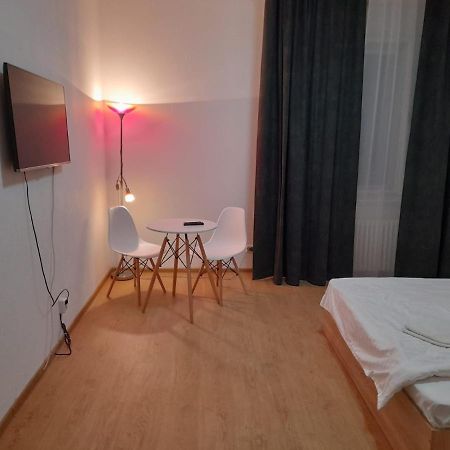 Piata Unirii- 1 Room Studio Apartment تيميشورا المظهر الخارجي الصورة