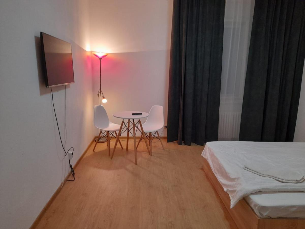 Piata Unirii- 1 Room Studio Apartment تيميشورا المظهر الخارجي الصورة